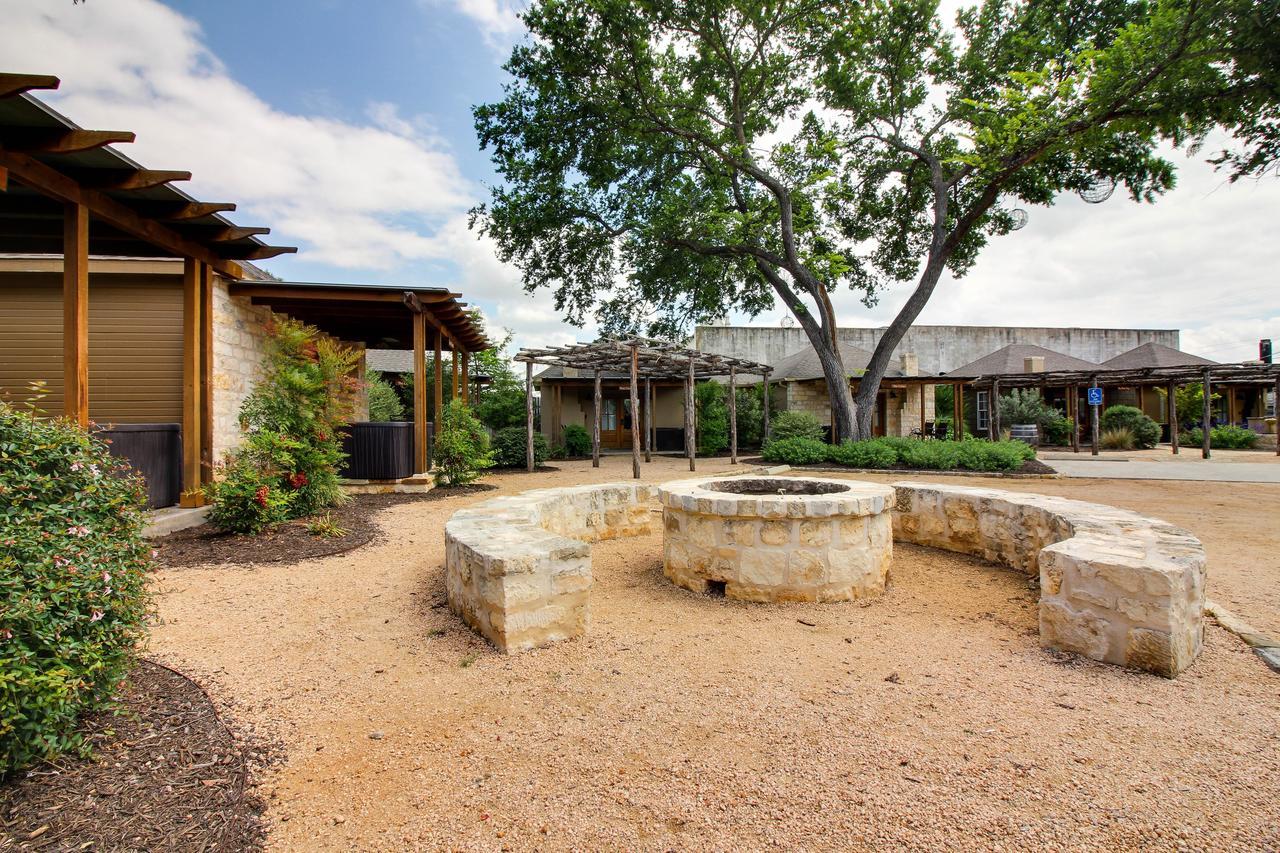 Wine Country Cottages On Main Fredericksburg Szoba fotó
