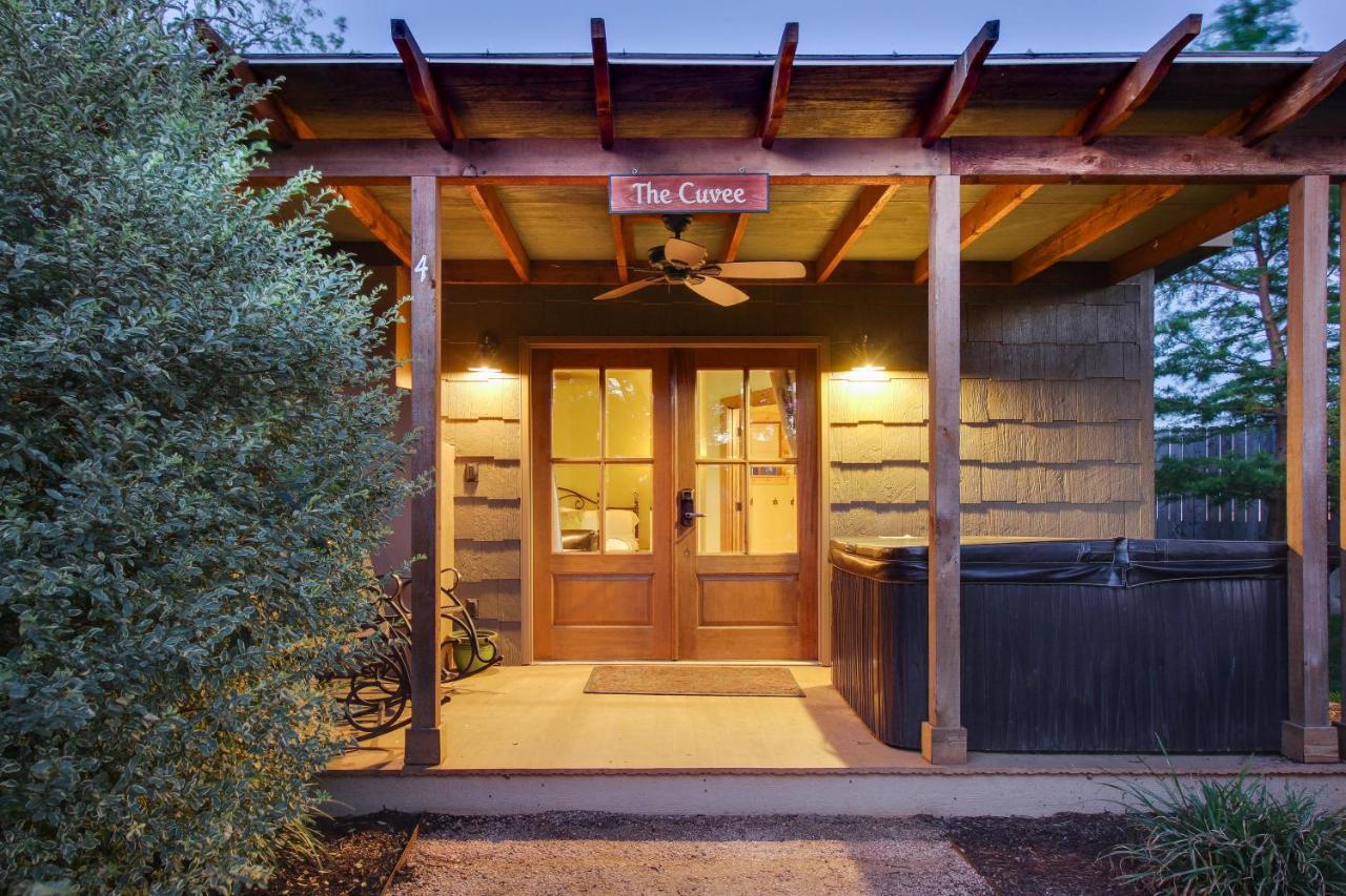 Wine Country Cottages On Main Fredericksburg Szoba fotó