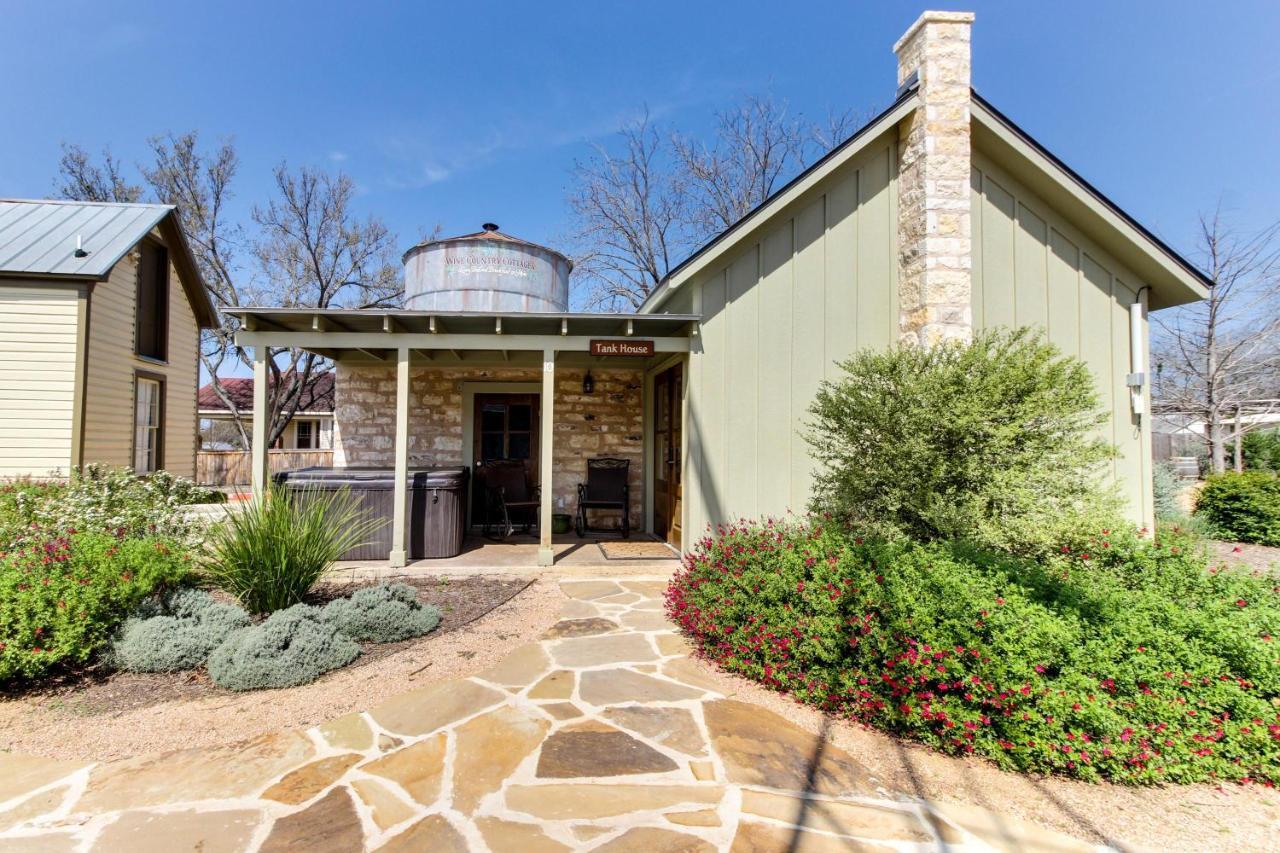 Wine Country Cottages On Main Fredericksburg Szoba fotó